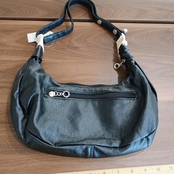NEW Elegant Black Soft Vegan Leather Shoulder Bag - Picture 2 of 3